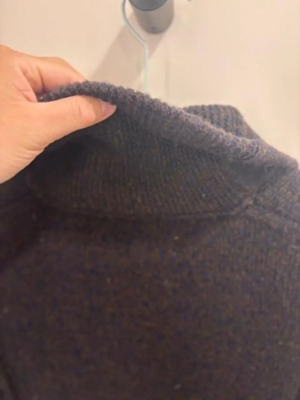 Ben Sherman PLECTRUM Men's cowl neck sweater - size Medium (color Brown)